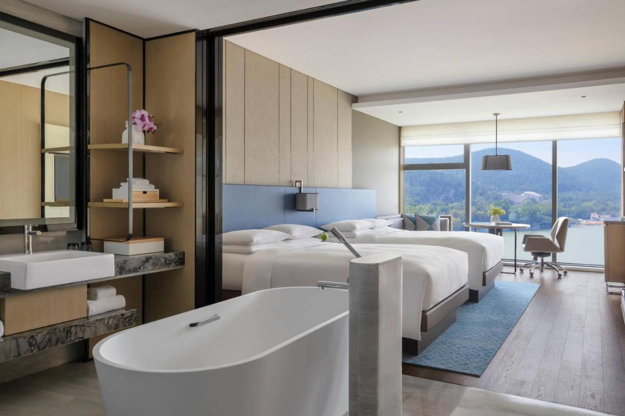 Xuzhou Marriott Hotel Lakeview Exteriör bild