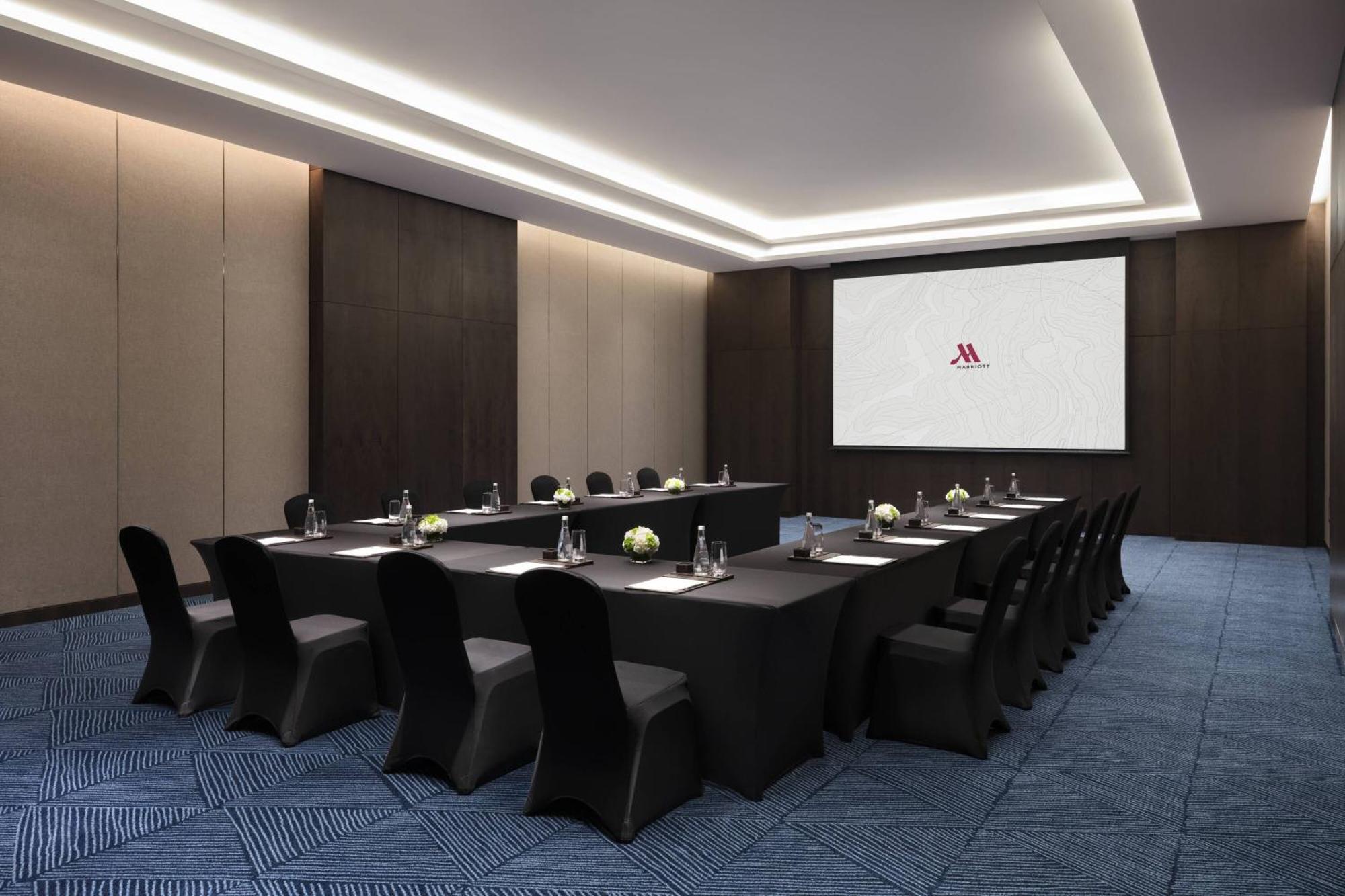 Xuzhou Marriott Hotel Lakeview Exteriör bild